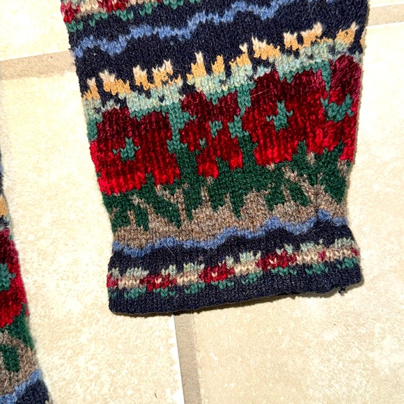 Talbot’s Large heavy wool Nordic Fair Isle red, navy green gray cardigan sweater - Picture 5 of 9